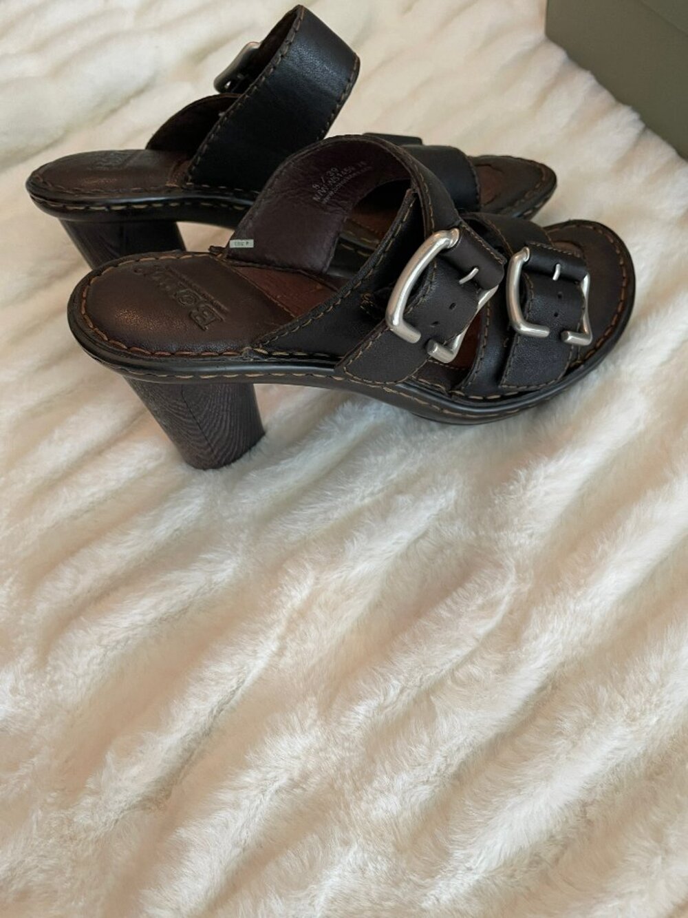 heels - Picture 5 of 7